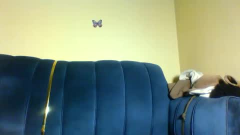 Snapshot of peachy_mummie chatting on December 2025 09:45:02 PM peachie online show from December 2025 09:45:02 PM