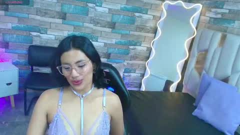 peachy_tay online show from January 2026 12:10:02 PM