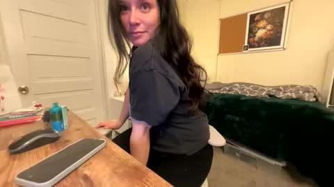 Snapshot of peachyxobsession chatting on March 2026 02:39:02 AM PeachyObsession online show from March 2026 02:39:02 AM