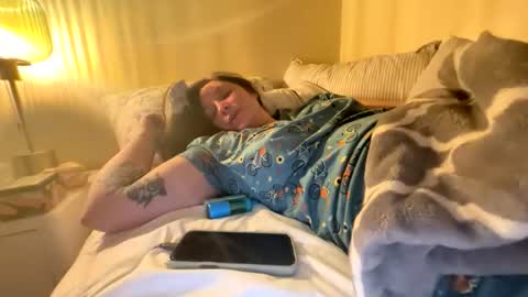 Snapshot of peachyxobsession chatting on April 2026 03:15:02 AM PeachyObsession online show from April 2026 03:15:02 AM