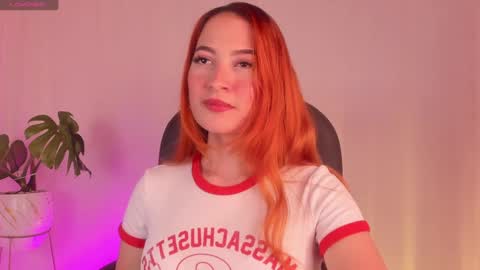 Snapshot of pear__moon chatting on September 2025 12:22:02 AM LILLY online show from September 2025 12:22:02 AM