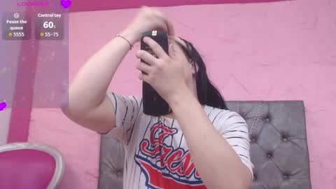Snapshot of pearl_micheltsm chatting on May 2026 01:04:02 PM michel online show from May 2026 01:04:02 PM