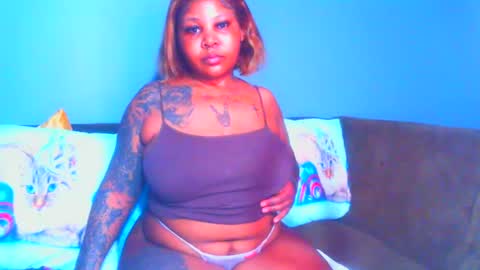 Pearl online show from February 2025 04:23:02 AM