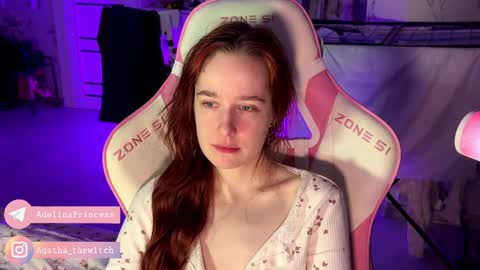 Snapshot of pearlprincess_ chatting on March 2025 03:32:02 AM Adelina online show from March 2025 03:32:02 AM