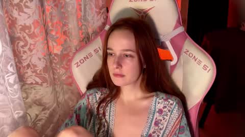 Snapshot of pearlprincess_ chatting on September 2025 10:46:02 PM Adelina online show from September 2025 10:46:02 PM