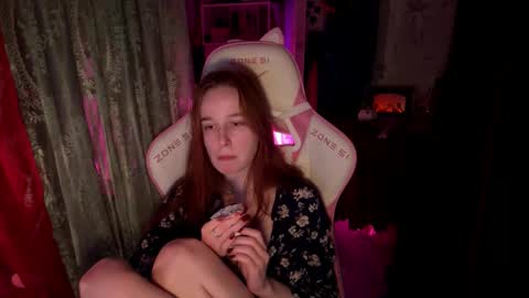 Snapshot of pearlprincess_ chatting on November 2025 11:21:02 PM Adelina online show from November 2025 11:21:02 PM