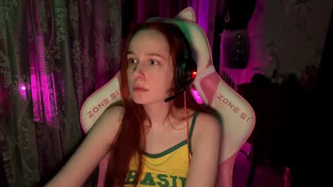 Snapshot of pearlprincess_ chatting on June 2026 03:05:01 AM Adelina online show from June 2026 03:05:01 AM
