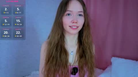 Snapshot of pearly_peach_ chatting on June 2026 07:13:01 PM pearly_peach_ online show from June 2026 07:13:01 PM