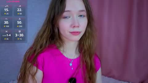 pearly_peach_ online show from June 2026 09:13:02 PM