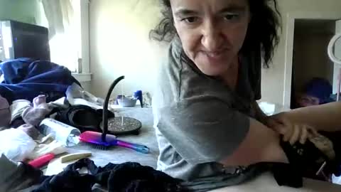 pebblezmeowkitty online show from May 2026 10:37:01 PM