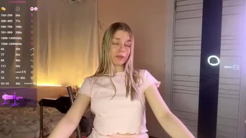 Mary online show from November 2025 06:23:02 PM