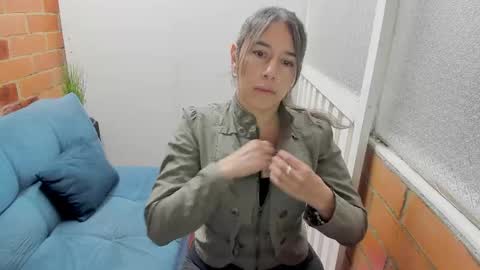 Penelope online show from April 2026 07:18:02 PM