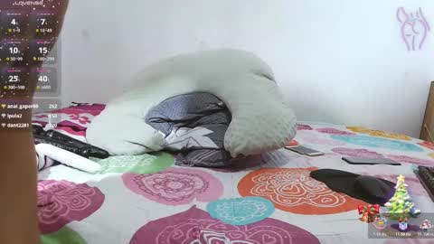 penelope_29 online show from November 2025 01:22:01 AM