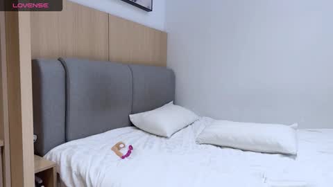 Snapshot of penny_coco chatting on December 2025 09:25:01 AM penny_coco online show from December 2025 09:25:01 AM