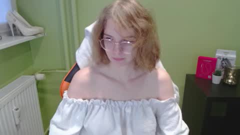 Penny online show from December 2025 07:36:02 AM