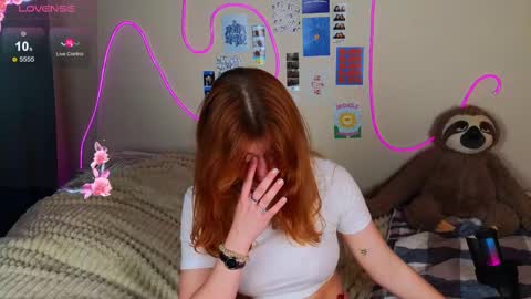 Snapshot of penny_staar chatting on February 2025 06:20:01 PM Penny staar online show from February 2025 06:20:01 PM