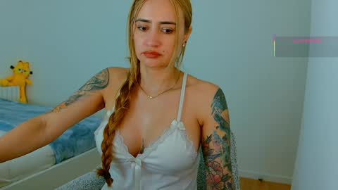 Hi Im Penelope  better vibrations  1111 online show from June 2026 09:55:02 AM