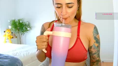 Snapshot of pennyy__ chatting on June 2026 10:15:01 AM Hi Im Penelope better vibrations 1111 online show from June 2026 10:15:01 AM