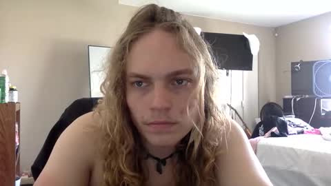 Penutbuttajelllytime online show from May 2026 08:05:02 PM