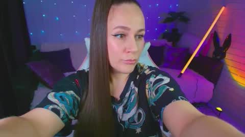 Dia  online show from November 2025 05:40:01 AM