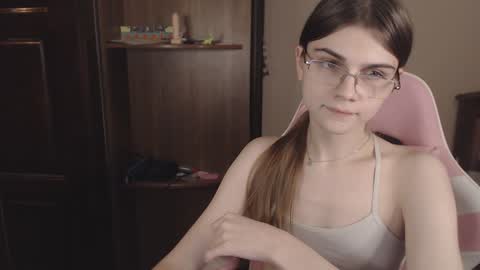 Farida online show from December 2024 11:18:02 PM