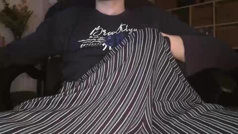 Snapshot of peregrintpelfox chatting on December 2025 06:42:02 AM peregrintpelfox online show from December 2025 06:42:02 AM