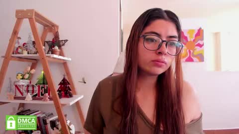 Sarah Ana Banana online show from December 2025 04:55:02 PM