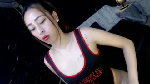 Snapshot of perfect_suckerqueen69 chatting on November 2025 06:30:02 PM Sweet Gwen online show from November 2025 06:30:02 PM