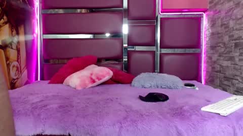 perfectlump online show from January 2025 11:15:02 AM