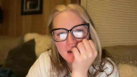 Snapshot of perfectnips742 chatting on December 2025 03:33:01 AM Nelly online show from December 2025 03:33:01 AM