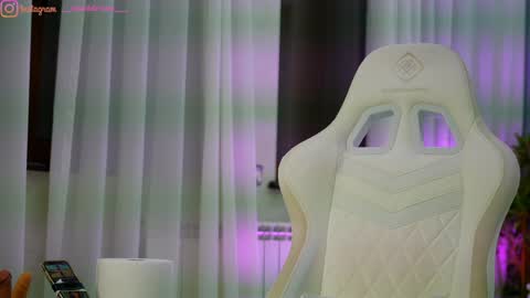 Dee online show from March 2026 04:13:01 PM