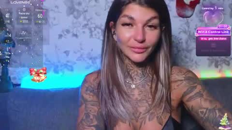 Snapshot of perfecttbaby77n chatting on December 2024 11:00:01 AM Anna online show from December 2024 11:00:01 AM