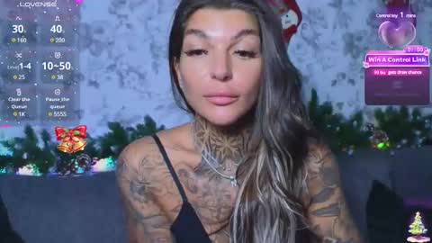 Snapshot of perfecttbaby77n chatting on December 2024 09:55:02 AM Anna online show from December 2024 09:55:02 AM