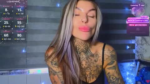 Snapshot of perfecttbaby77n chatting on March 2025 12:27:02 PM Anna online show from March 2025 12:27:02 PM