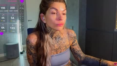 Snapshot of perfecttbaby77n chatting on September 2025 07:52:02 AM Anna online show from September 2025 07:52:02 AM