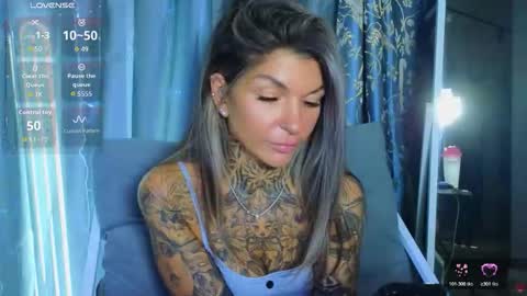 Snapshot of perfecttbaby77n chatting on November 2025 09:30:01 AM Anna online show from November 2025 09:30:01 AM