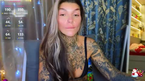 Snapshot of perfecttbaby77n chatting on December 2025 09:14:01 AM Anna online show from December 2025 09:14:01 AM