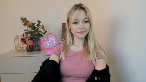 Snapshot of perfectxcindy chatting on December 2024 09:27:02 AM Cindy online show from December 2024 09:27:02 AM