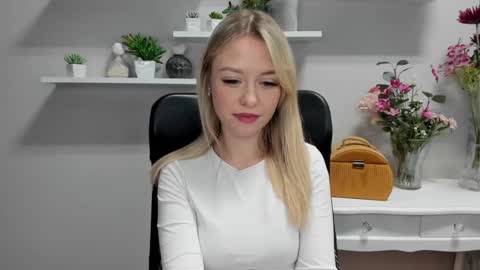 Snapshot of perfectxcindy chatting on January 2025 06:25:01 AM Cindy online show from January 2025 06:25:01 AM