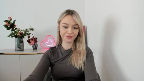 Snapshot of perfectxcindy chatting on January 2025 09:23:02 AM Cindy online show from January 2025 09:23:02 AM