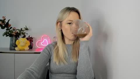 Snapshot of perfectxcindy chatting on January 2025 01:12:02 PM Cindy online show from January 2025 01:12:02 PM