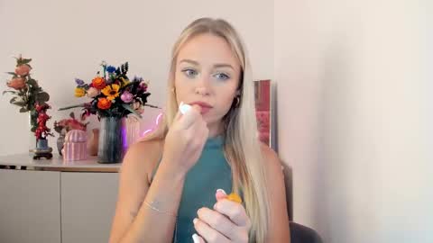 Snapshot of perfectxcindy chatting on September 2025 05:44:01 AM Cindy online show from September 2025 05:44:01 AM