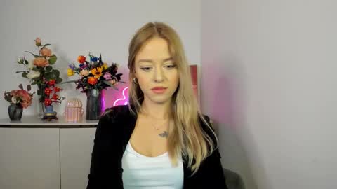 Snapshot of perfectxcindy chatting on November 2025 06:46:02 AM Cindy online show from November 2025 06:46:02 AM