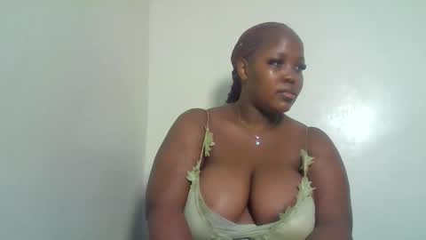 Snapshot of periwinkle200 chatting on May 2026 09:53:01 PM wilia online show from May 2026 09:53:01 PM
