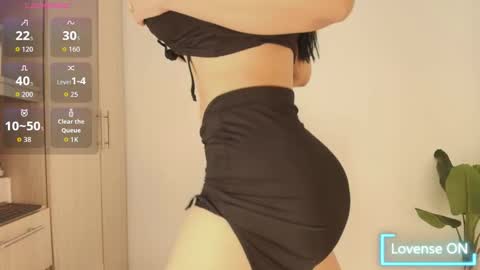 PERLA online show from November 2025 12:07:02 PM