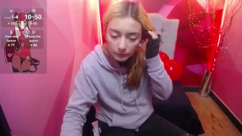 PERLA RED online show from February 2025 11:52:01 AM