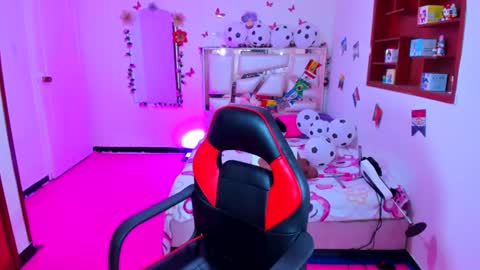 PERLA online show from July 2026 11:07:01 PM