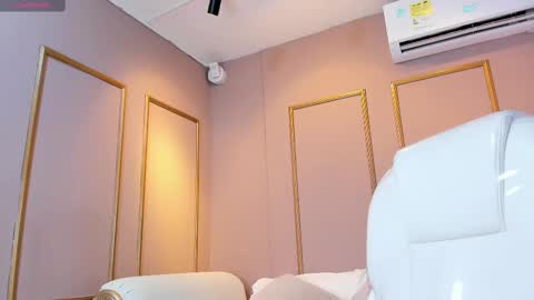 Snapshot of perlapreciosa chatting on October 2025 04:07:02 AM PerlaPreciosa online show from October 2025 04:07:02 AM