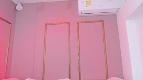 Snapshot of perlapreciosa chatting on November 2025 04:27:01 AM PerlaPreciosa online show from November 2025 04:27:01 AM