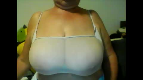 Snapshot of perlita070822 chatting on February 2025 04:59:02 AM perlita070822 online show from February 2025 04:59:02 AM